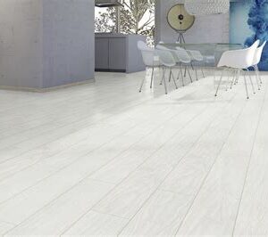 Ламинат "MAJESTIC" 7582 RE (1285х192х8) 33кл Дуб Палена (1пач=2,22кв.м)