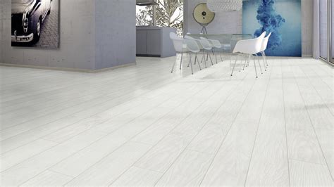 Ламинат "MAJESTIC" 7582 RE (1285х192х8) 33кл Дуб Палена (1пач=2,22кв.м)